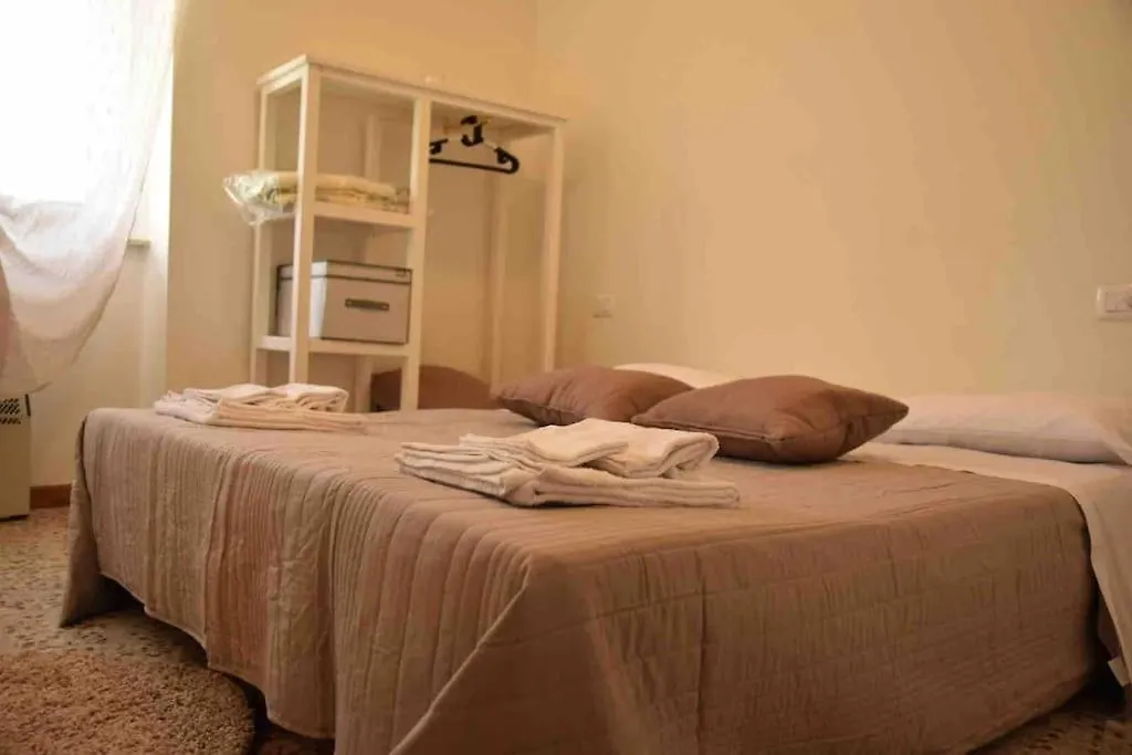Holiday home Din'S House Casa Vacanze Castiglion Fiorentino Italy